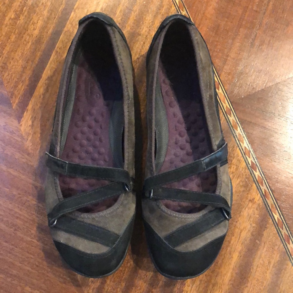 Privo slip on shoes Size 6